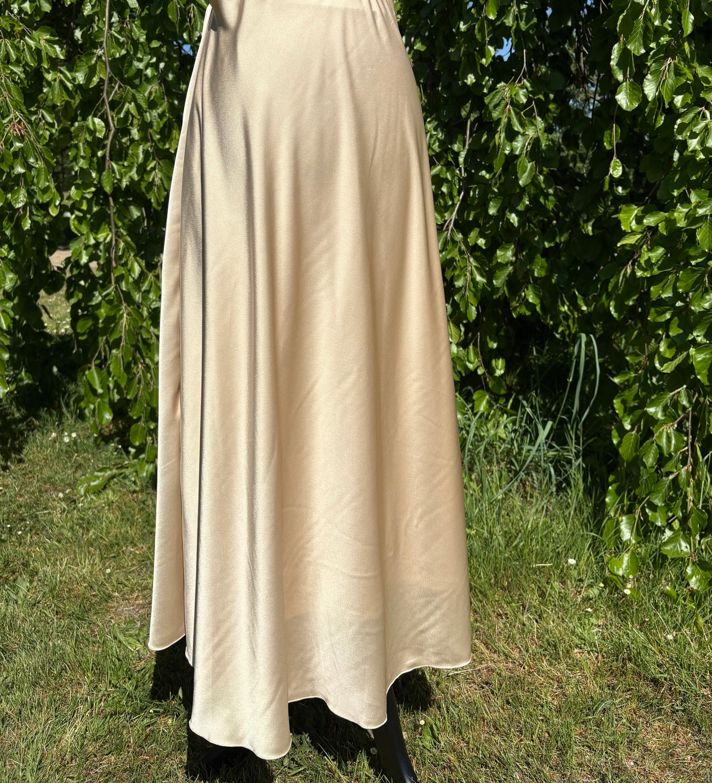 satin skirt