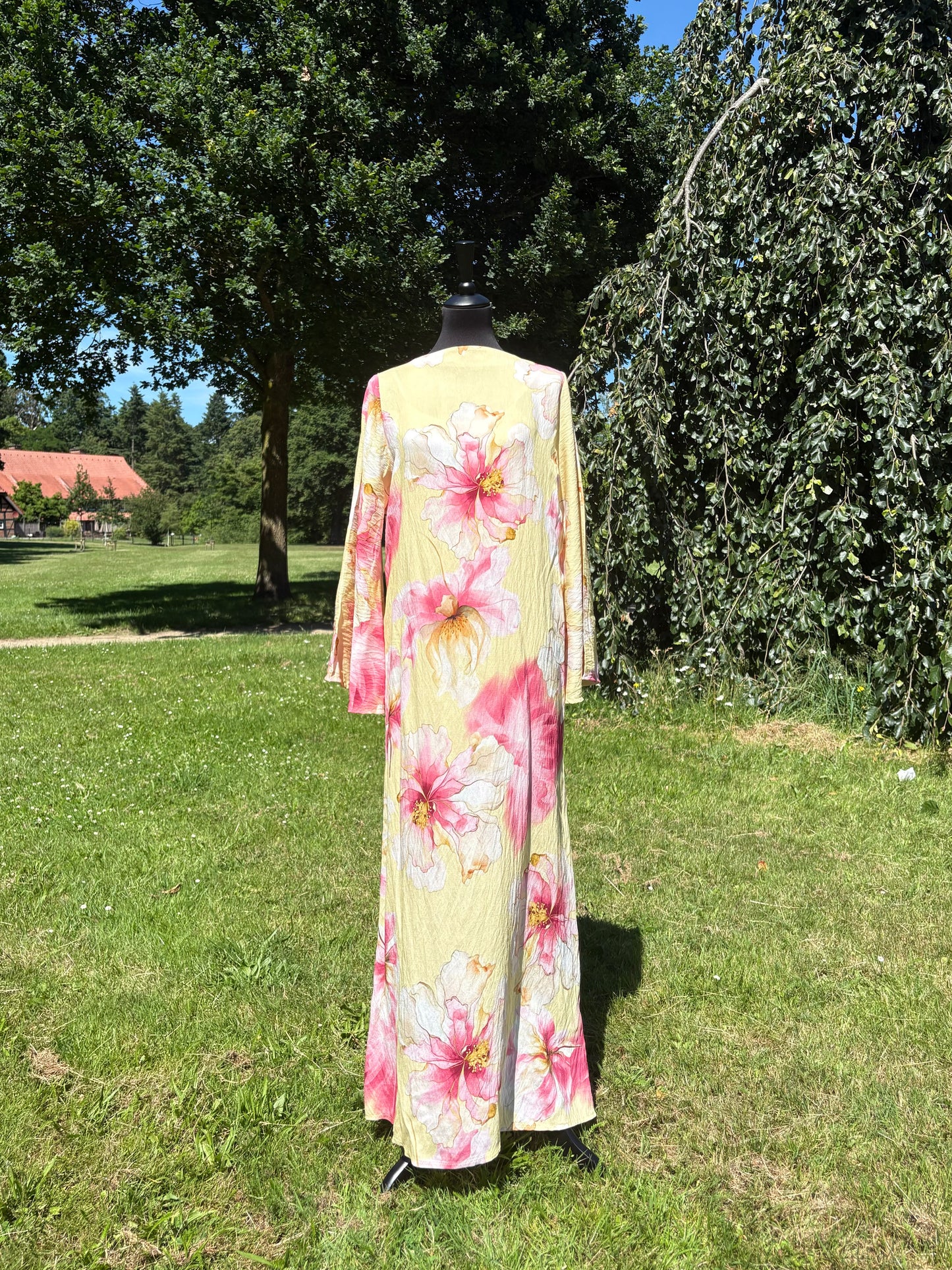 Maxikleid mit Blümchen