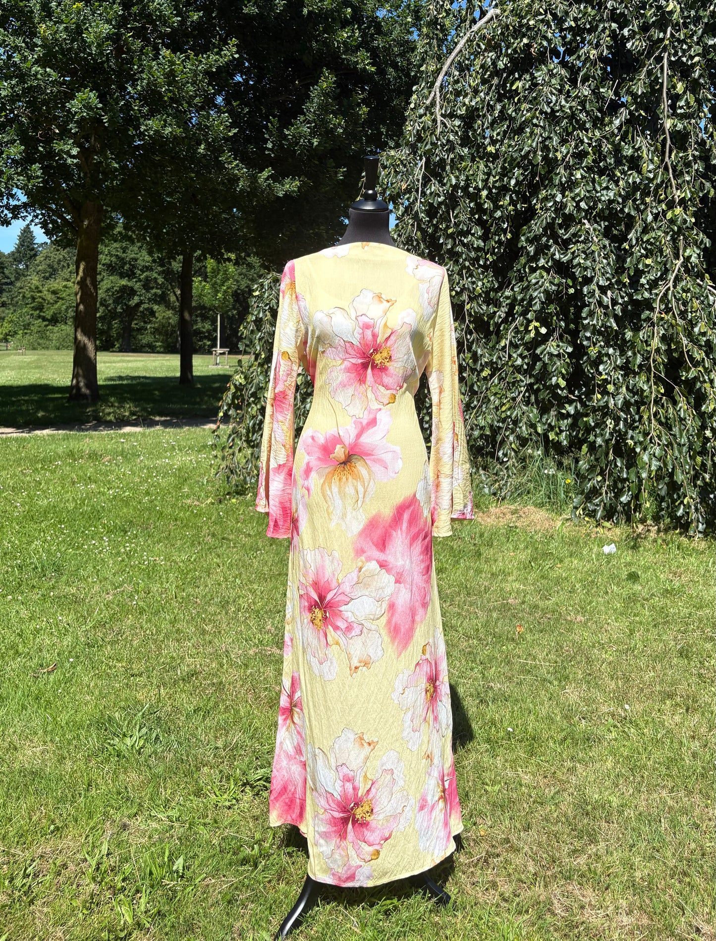 Maxikleid mit Blümchen