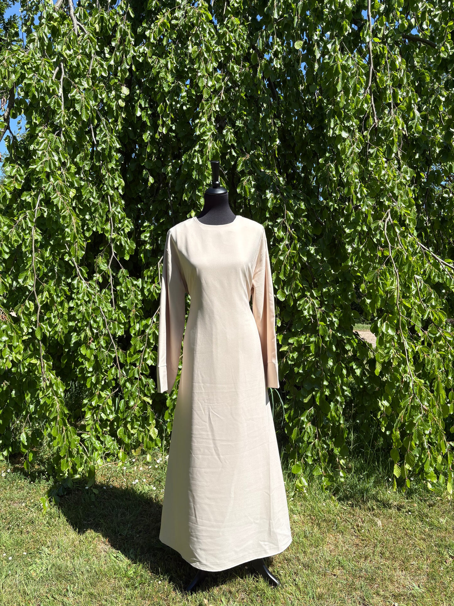Taillierte Basic-Abaya