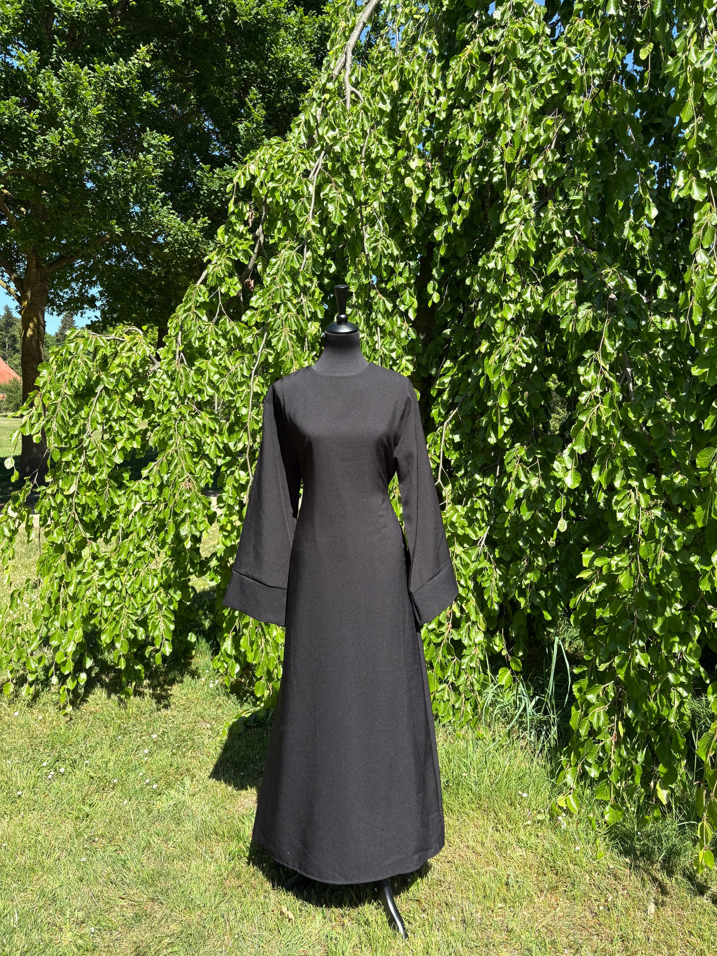 Taillierte Basic-Abaya