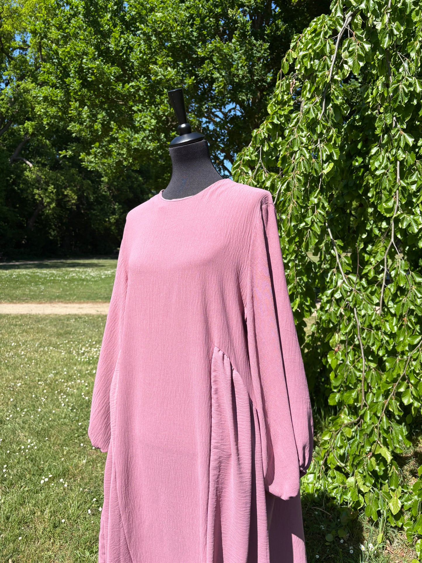 Schlichte, weite Abaya