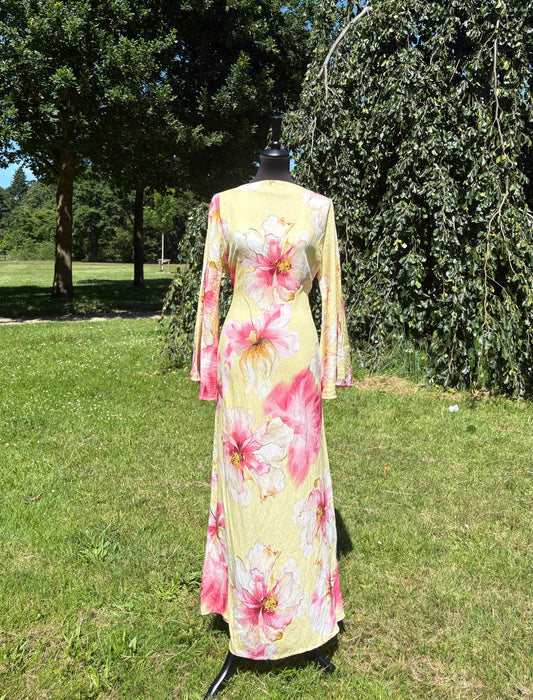 Maxikleid mit Blümchen