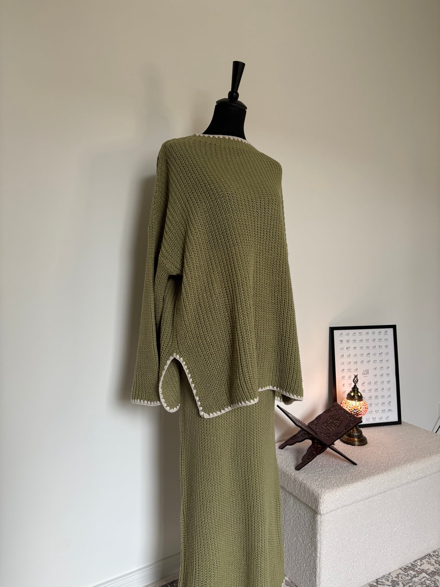 Gestrickter Zweiteiler